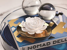 將圖片載入圖庫檢視器 Zodax Dream Porcelain Flower Diffuser